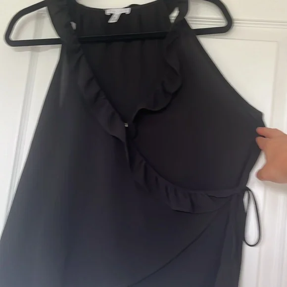 Leith Halter Style Ruffle Blouse - Picture 3 of 6